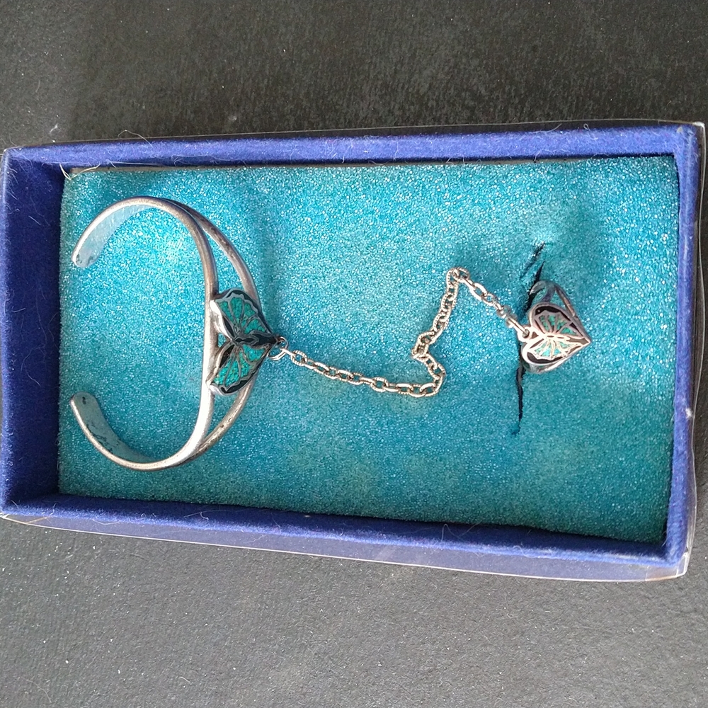 Turquoise/silver Hand Bracelet